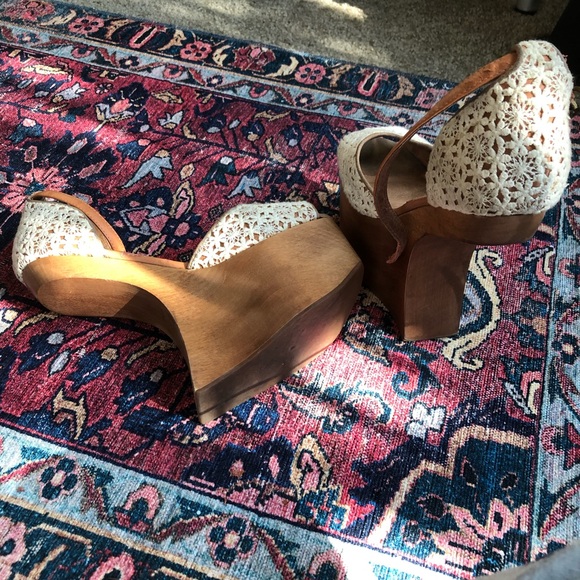 Meet your Posher, Kanja. - Picture 1 of 1